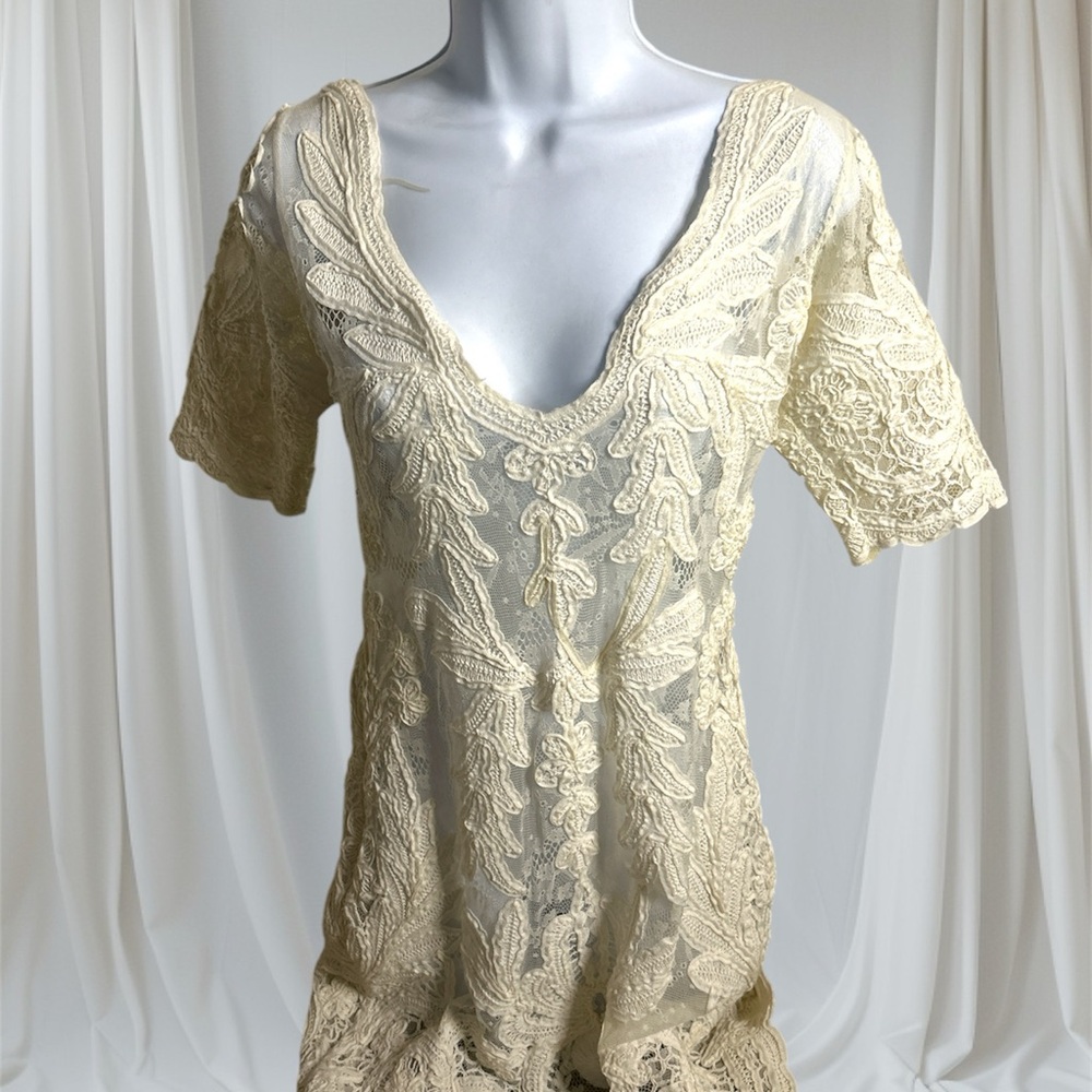 Vince Camuto Cream Lace Midi Dress